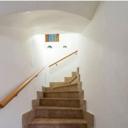 Lovely Basement Trevi Fountain Рим Екстер'єр фото