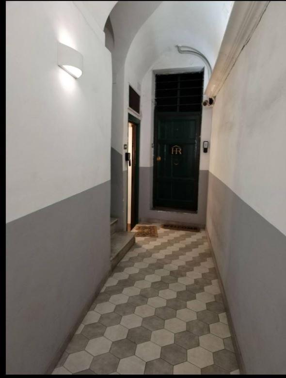 Lovely Basement Trevi Fountain Рим Екстер'єр фото